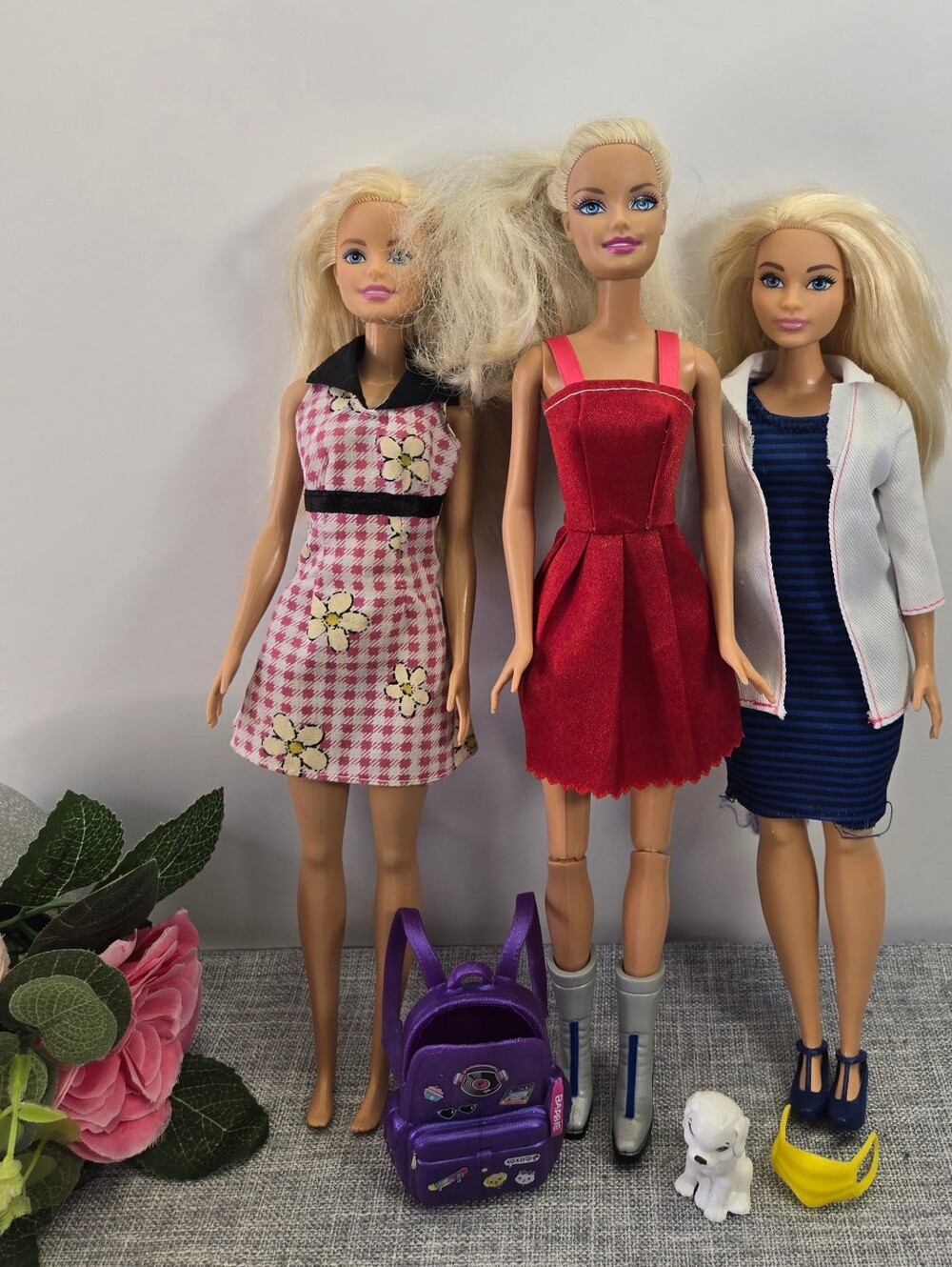 Vintage‎ Barbie Doll Lot Of 3 Mattel 2000's, Some Accessories